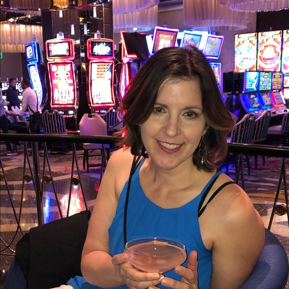 Meet your Posher, Gina - Picture 1 of 1